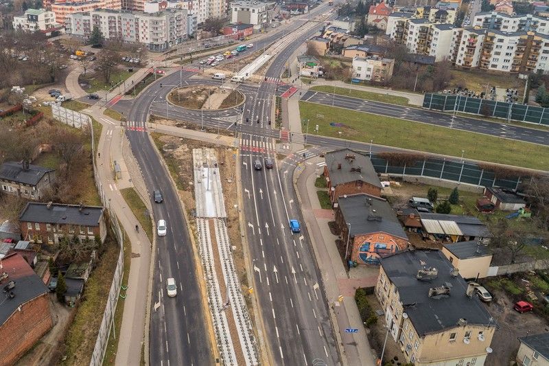 autobus na węźle na al. Solidarności