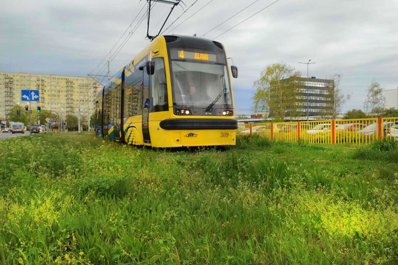
Minęło już 10 lat od dnia, w którym w Toruniu otwarto nową wówczas trasę tramwajową na Bielany....