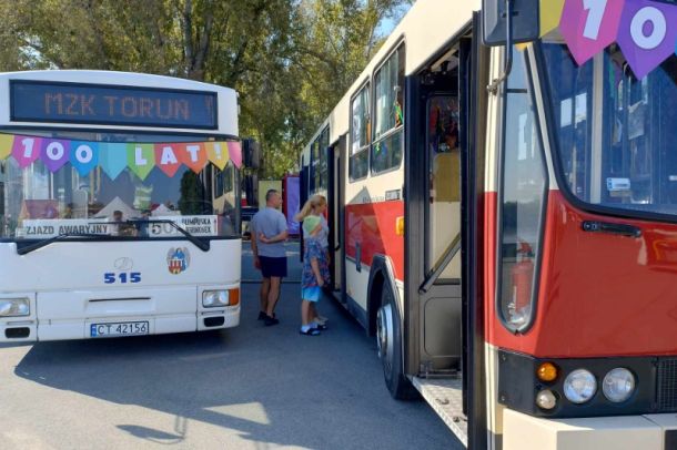 100 lat Autobusu Miejskiego w Toruniu relacja fotograficzna 21.09.2024