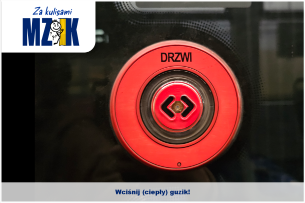 zdjęcie guzika na drzwiach pojazdów komunikacji miejskiej